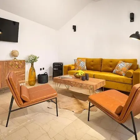 Holiday home House In Varos *
