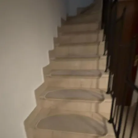 بيت للعطل House In Varos *