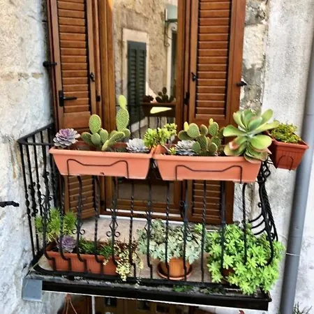 House In Varos Split