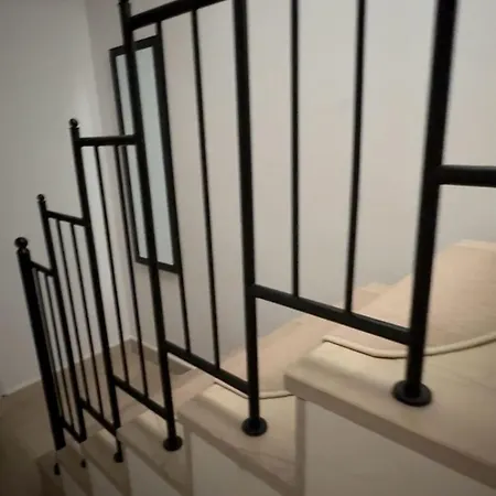 بيت للعطل House In Varos *
